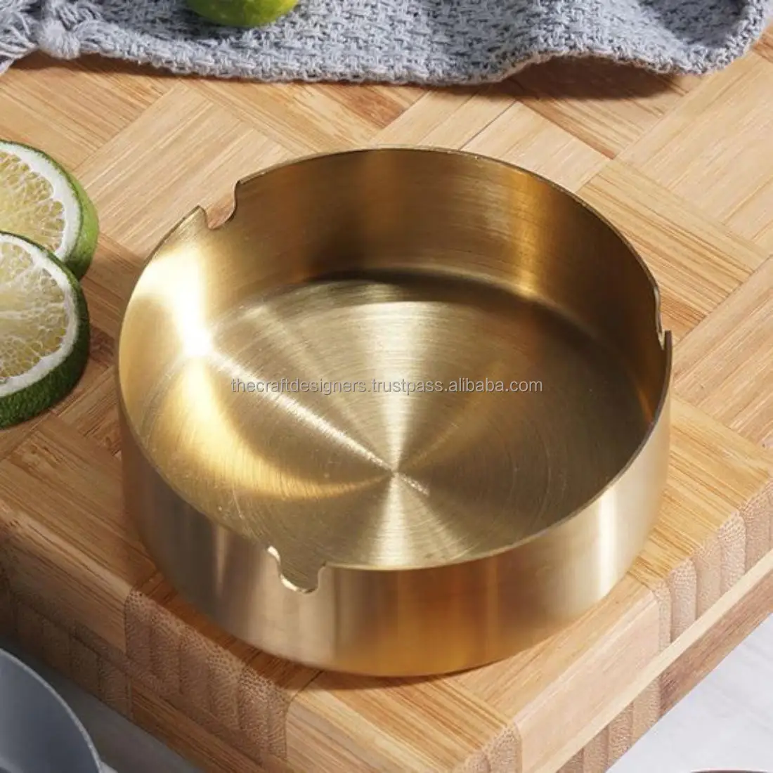Absolute Quality Ashtray OEM ODM Customized Portable Metal Ashtrays Simple Shape Silver Ashtray For Lighter Smoking Accessories