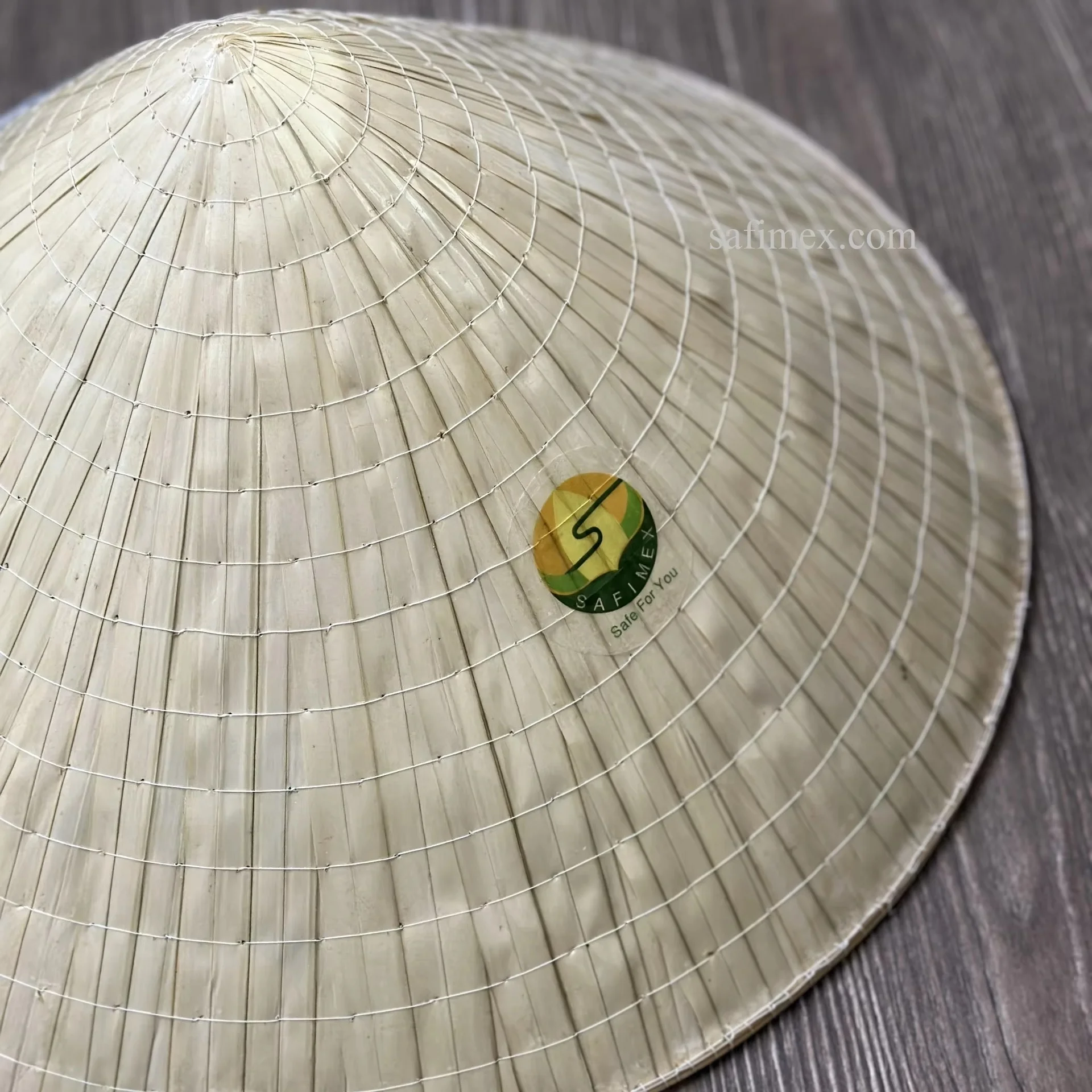 Vietnam traditional conical palm hat with cheap price from factory/Hot selling Vietnamese straw hat for fashion 2025