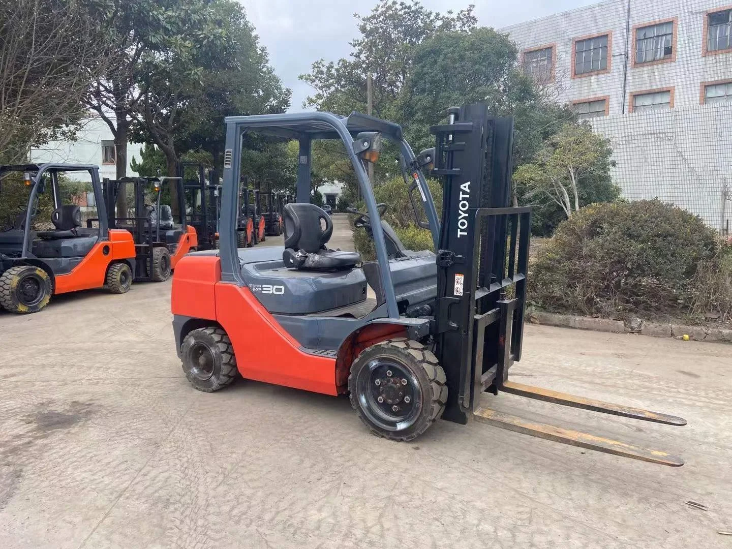 used factory hot sale used forklift japan used 3ton 7ton 10ton toyoto komatsu forklift for sale