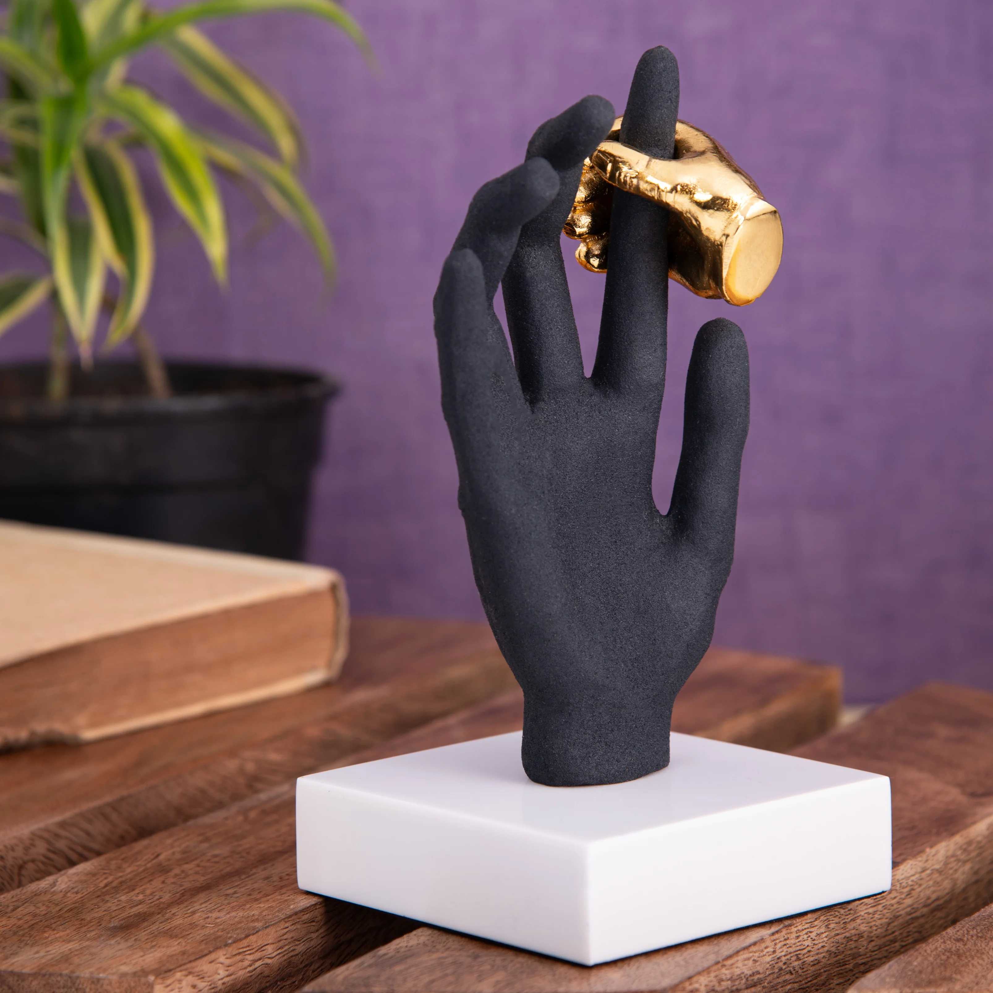 Modern Art Decor Aluminium Handcrafted home decor Statement Piece Table Decor Hand Casted Sculpture Family Black Man figurine