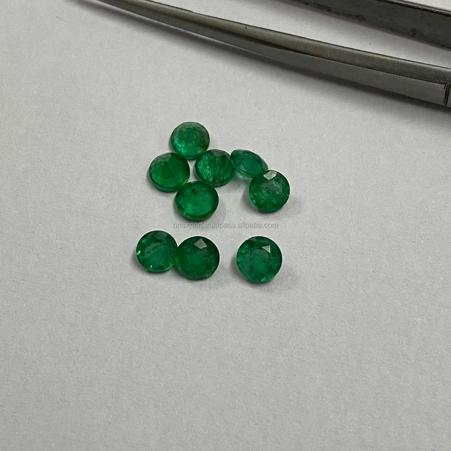 AAA Quality Best Selling Natural Zambian Emerald Faceted 4mm Round Cut Loose Gemstone From Manufacturer Supplier