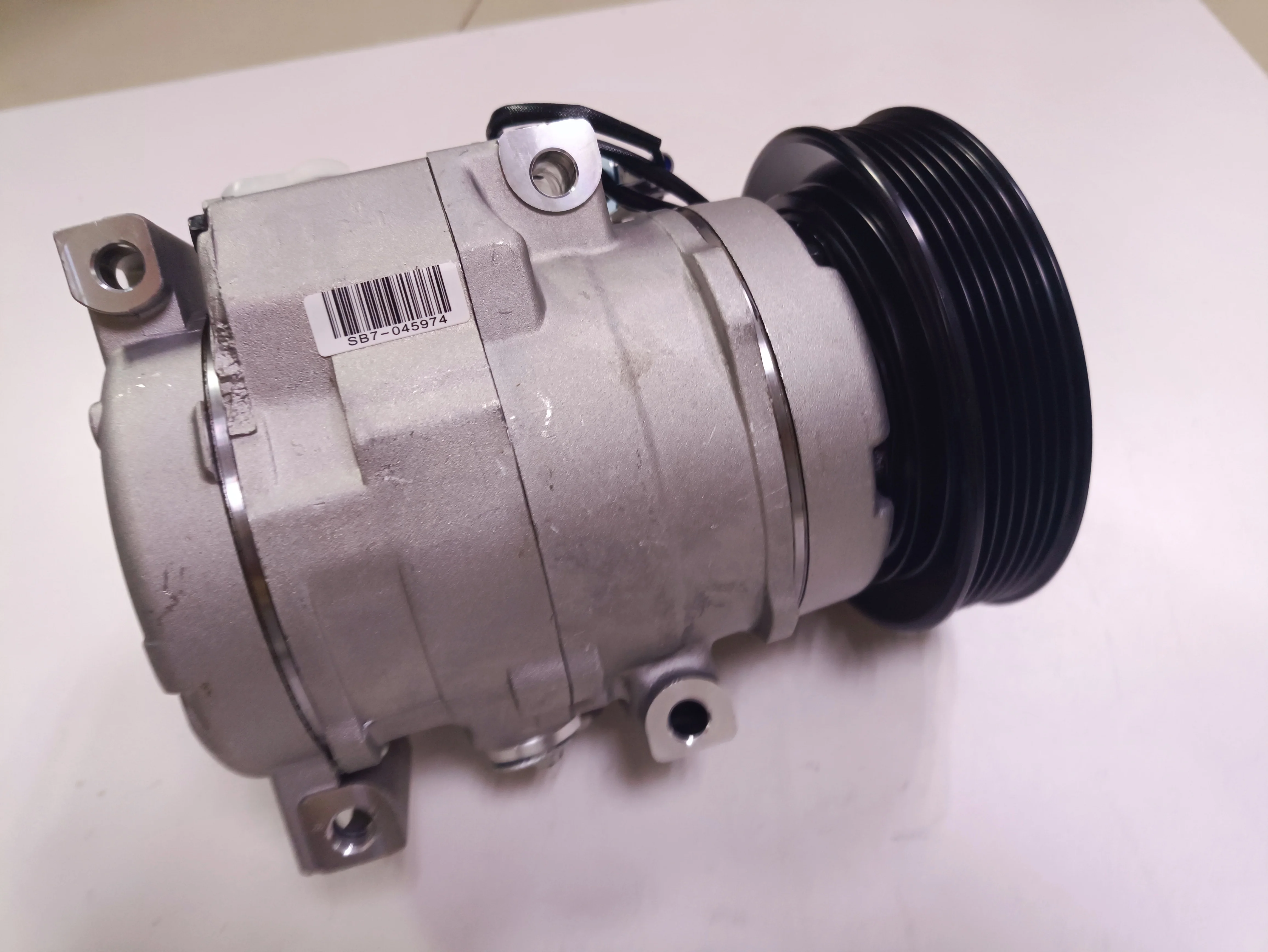 AC Compressor For Alphard  2003-2008 Air Compressor 88320-28360