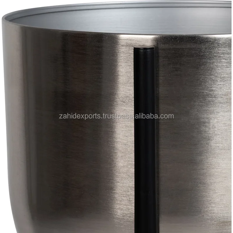 Customized Handcrafted Metal Planter Home and Garden Decorative Flower Pots and Planters at Wholesale Prices