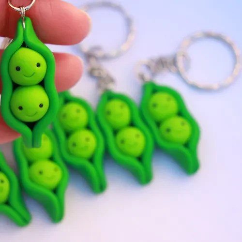 Factory Direct High Quality Kawaii Keychains ONE Kawaii Marshmallow Polymer Clay Keychain With Custom Logo