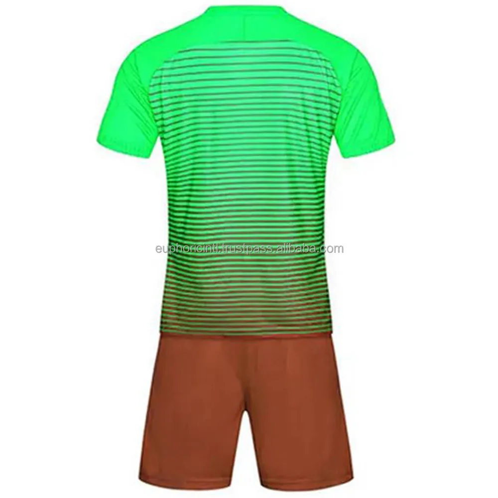 High Quality Football Soccer Wear Set Adult Sublimation Football Jersey Polyester Fabric Men Breathable Soccer Uniform