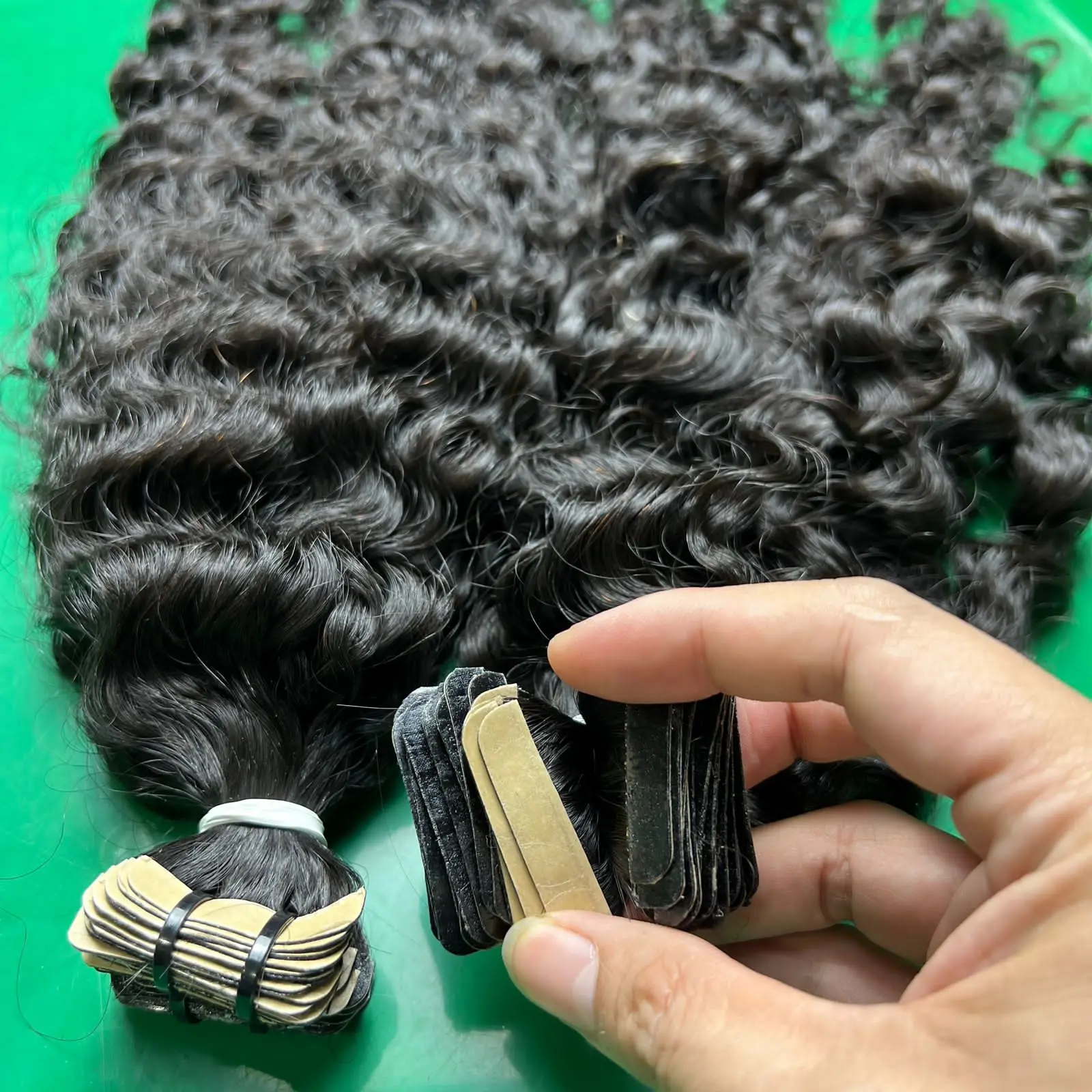 Best Selling Wholesale Price Burmese Curly Bundles/ I-Tip/ Tape In Hot Selling Style Natural Black Color 1B Weft Hair Extensions