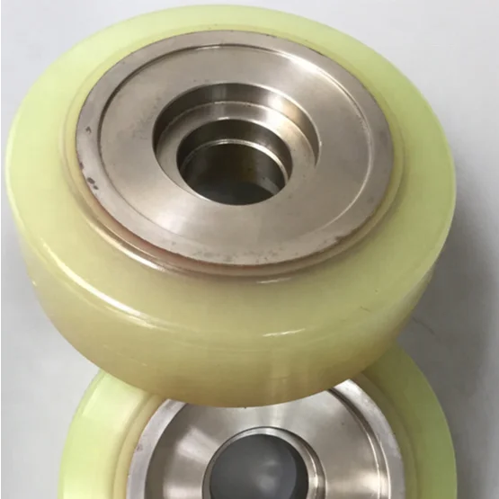 High Performance 204x76 mm CLARK 2.0-2.5 Ton Electric Forklift /Truck Durable Poly urethane  Support Castor Wheel