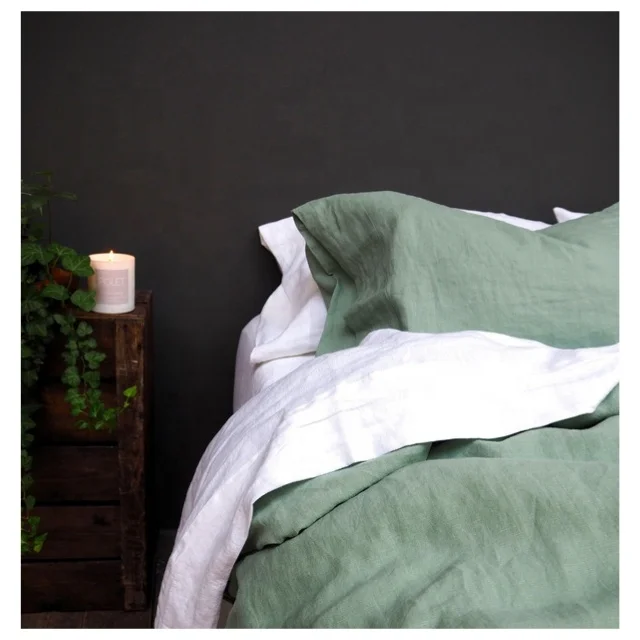 Oversized King Size Fitted Quilted Embroidered Striped Breathable Living Room Bedroom Algae Green And White Blanket With Pillow