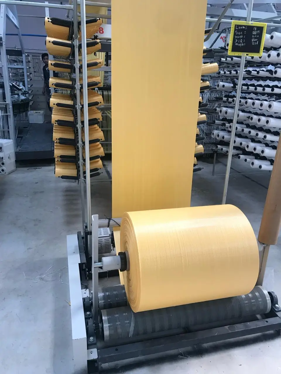 Wholesale 100% Polypropylene (PP) Woven Fabric Bag Roll Multi-Color Tubular Fabric for Packaging Packing and Packaging Uses