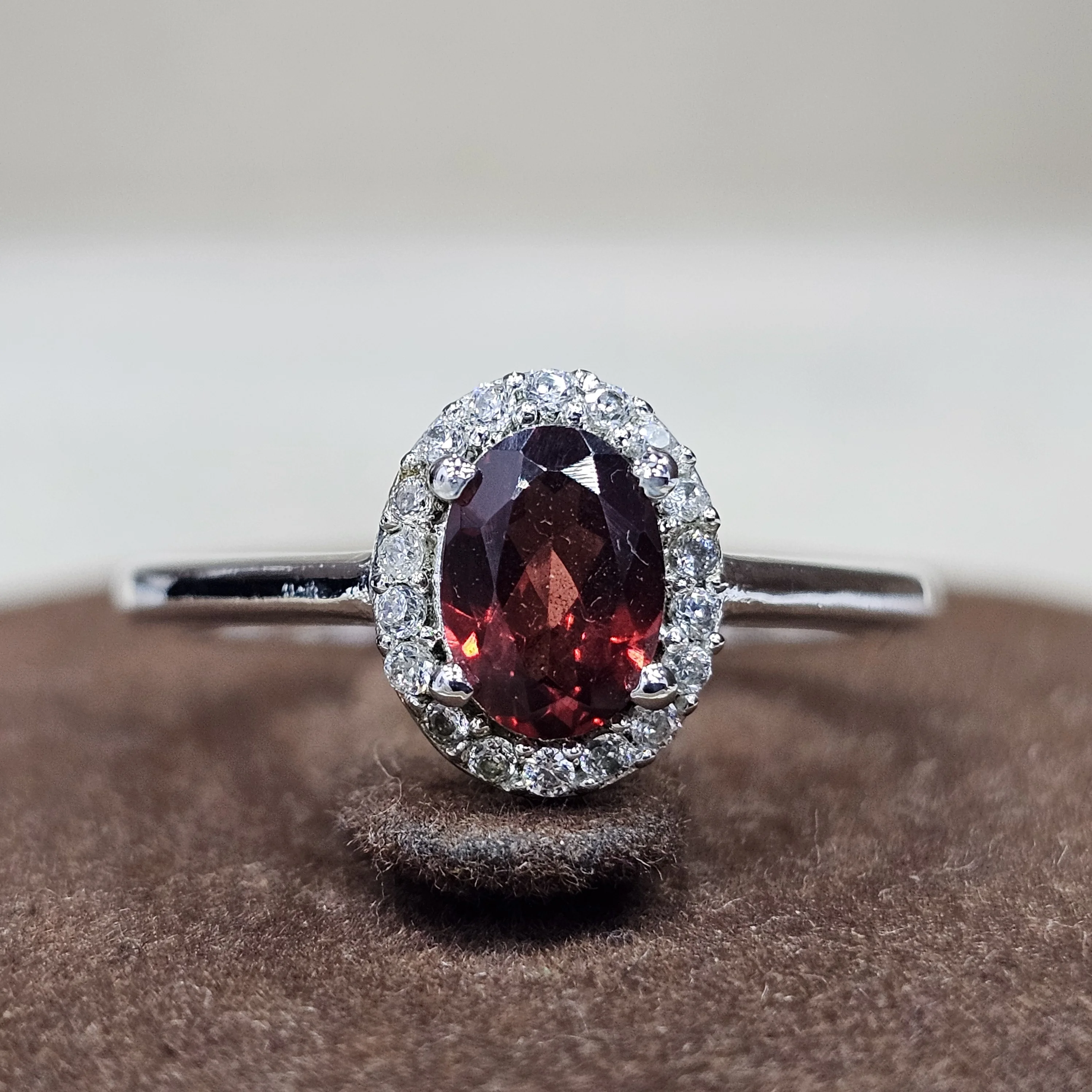 925 Sterling Silver Classic Designer Ring Excellent Quality Oval Shape Garnet Gemstone Unique Handmade for Gift