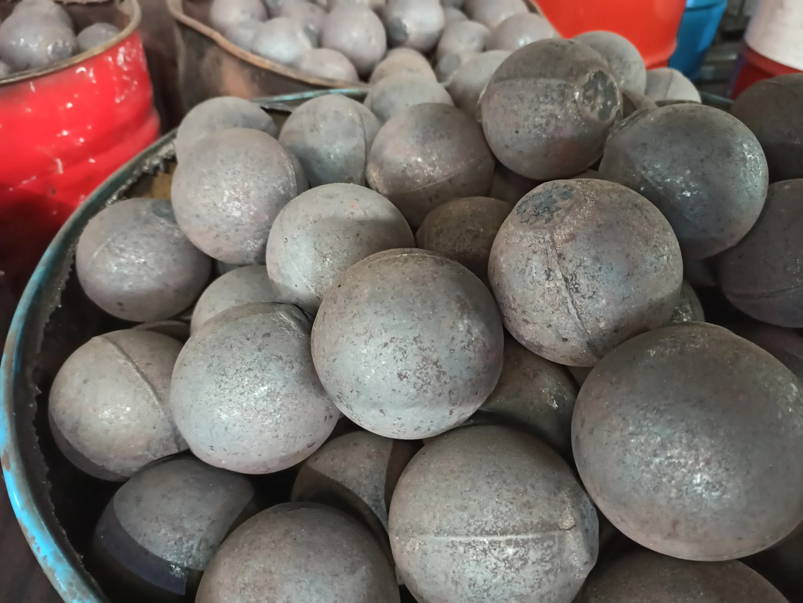 High Quality 15mm-120mm Forged Steel Grinding Media Balls For Ball Mill OEM Customized New Product 2022 From VICO Vietnam