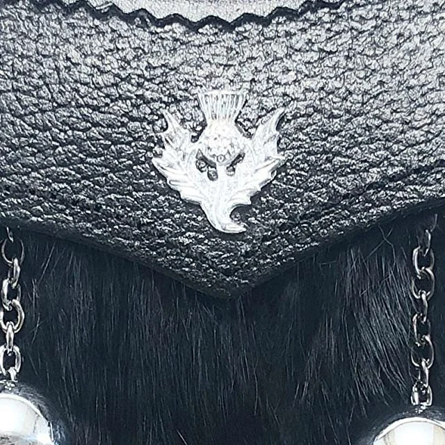 
White Genuine Fur Baby/Kids Kilt Sporran With Chrome Thistle Badge And Two Tassels 