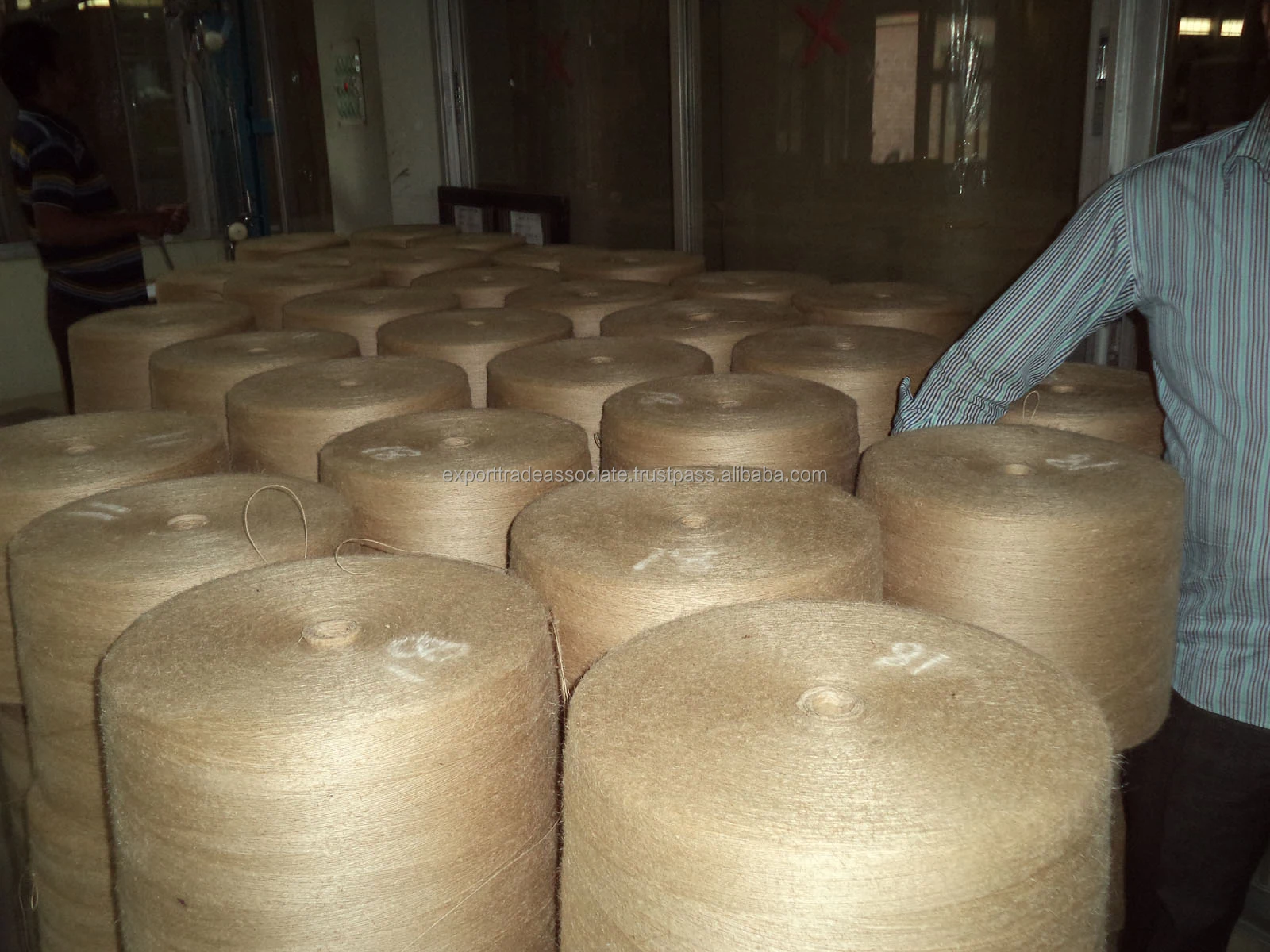 8LBS 1PLY JUTE YARN (5).jpg