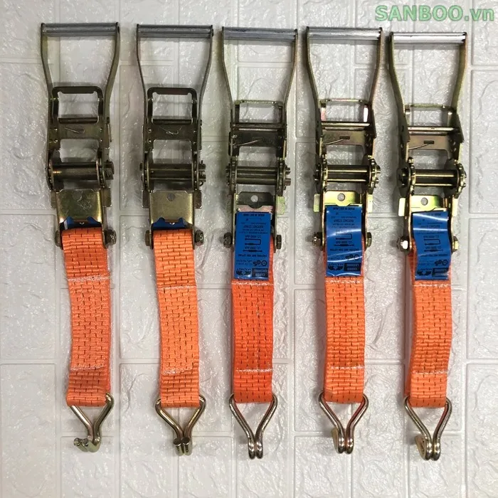 Hot trend Ratchet Tie Down Strap With double Hooks Polyester Tie Down cargo Lashing Belt in Vietnam