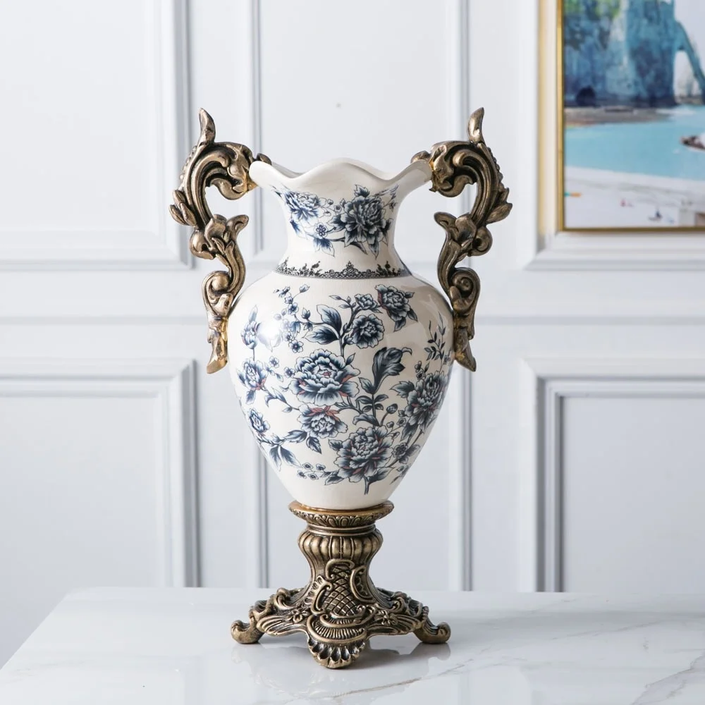 Creative European Style Two Ear Trophy Landing Ceramic Vase Crafts Home Soft Dress Elegant Ceramic Ornaments, Decorative Vases