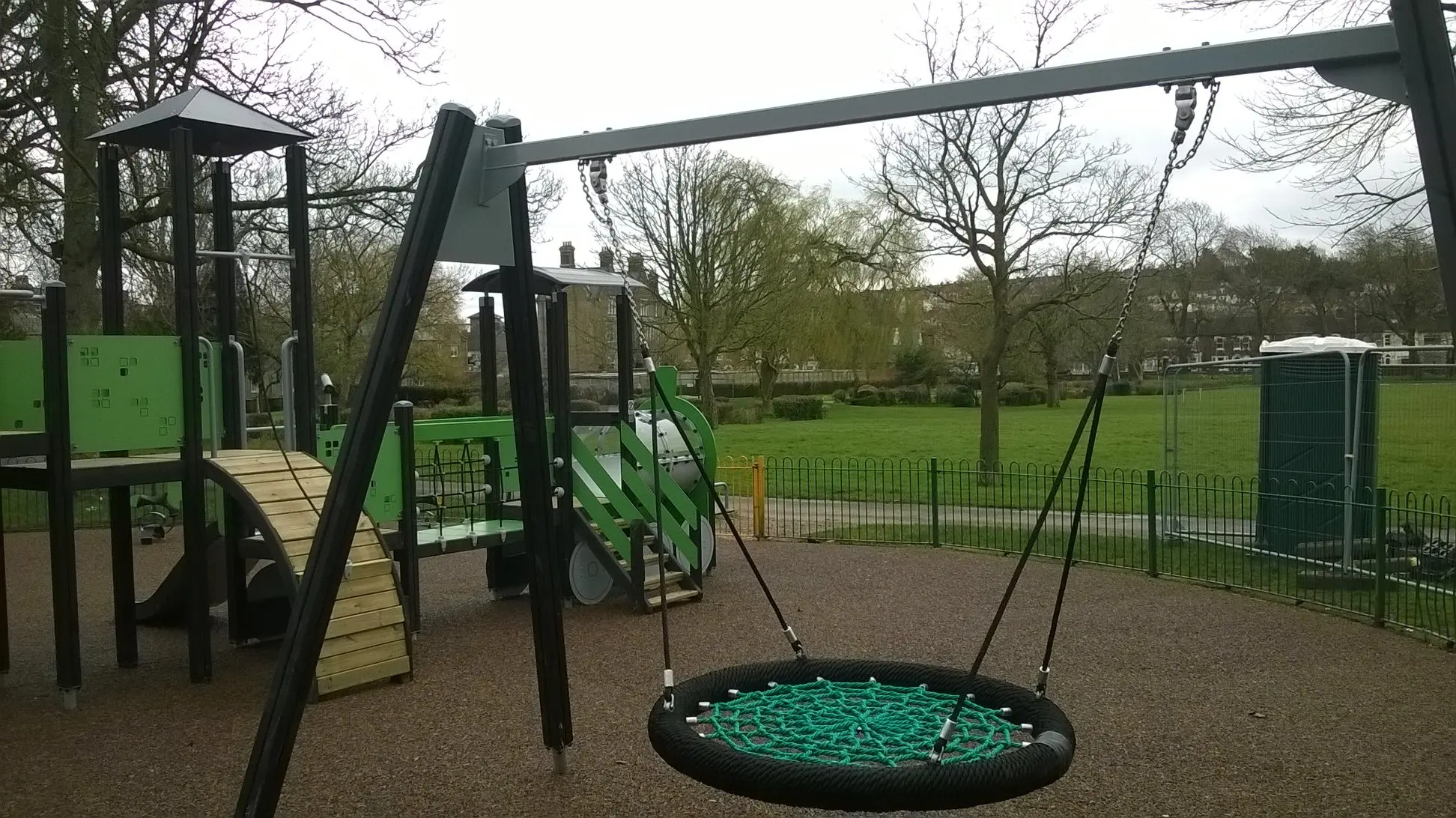 Dia 120cm 100cm Multicolor bird nest swing for children playground swing with hanging rope