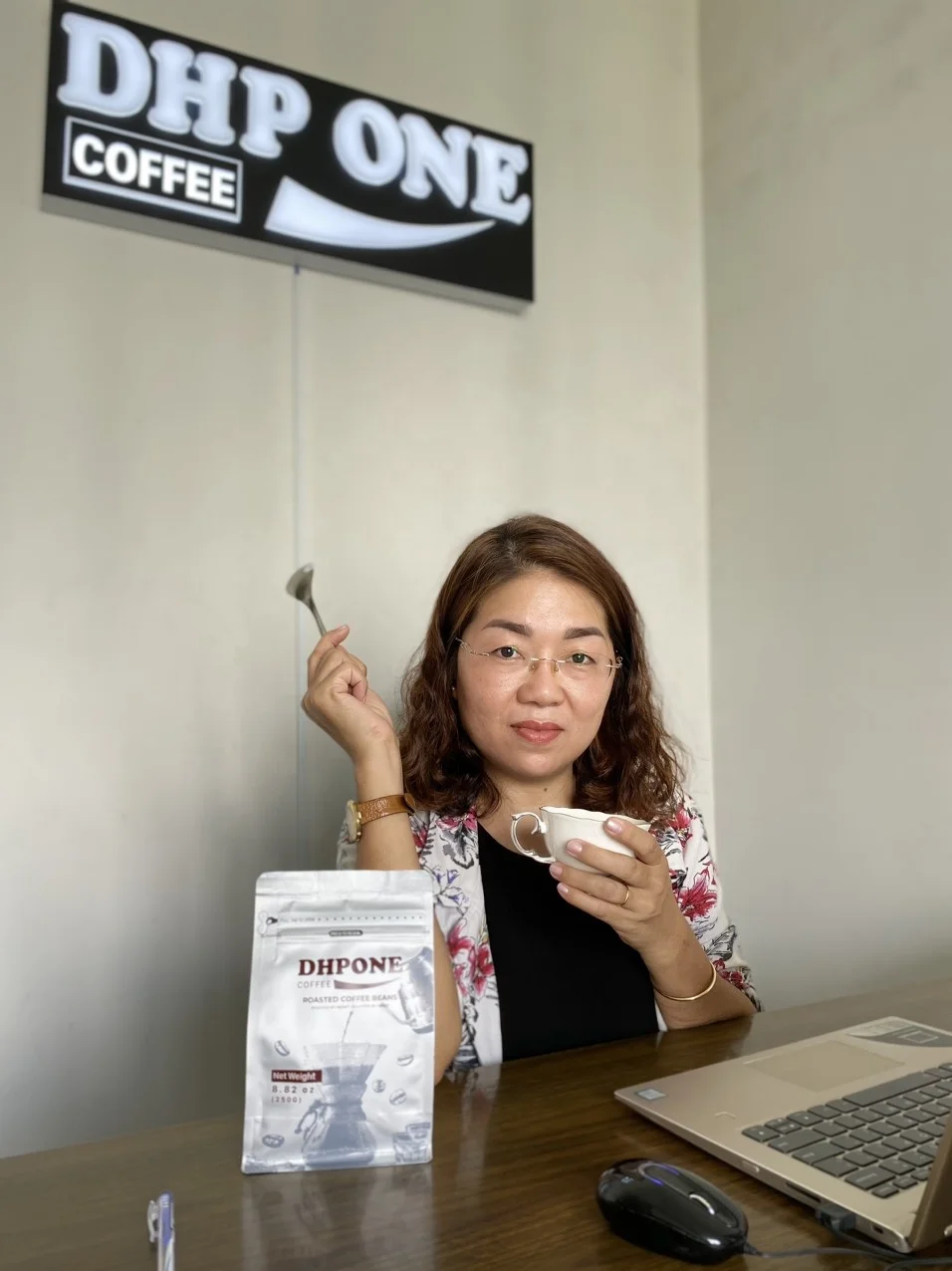 DHPONE Premium 500g Blend Arabica-Robusta Roasted Coffee Beans One-Way Degassing Valve Packaged Paper Bag Coffee Connoisseurs