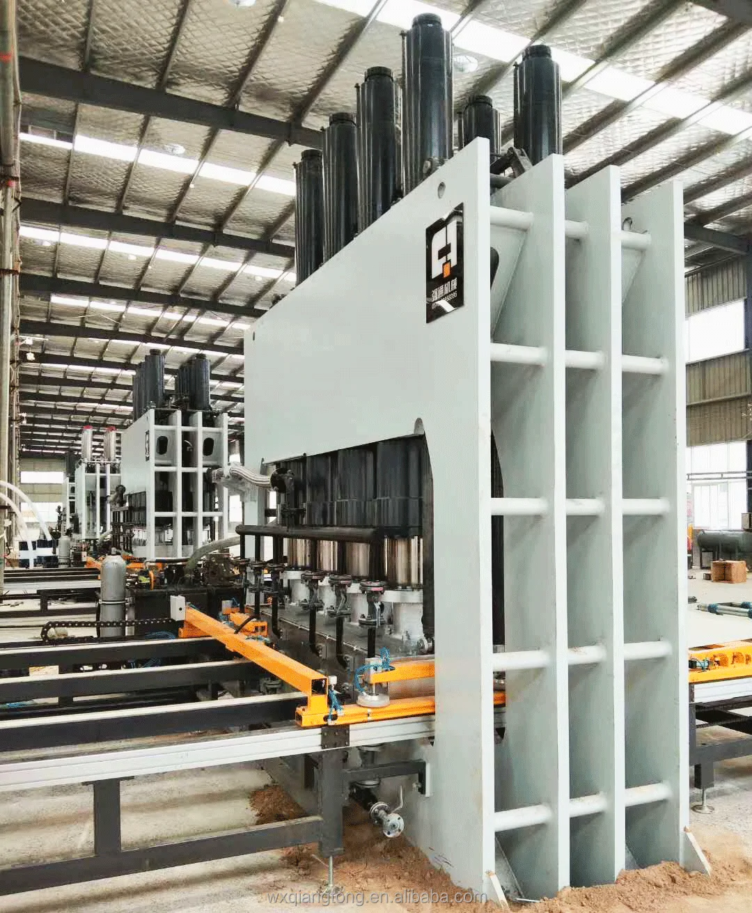 Short Cycle Hot Press Machine For laminating melamine faced boards