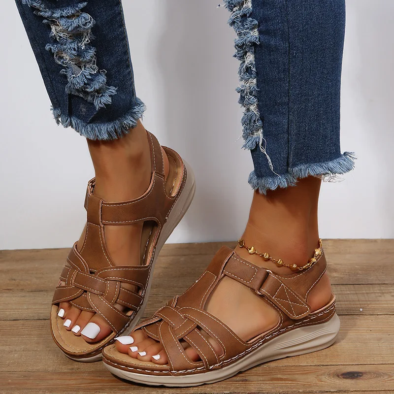 Summer retro plus size car line solid color light round head wedge Roman sandals women Water Shoes Hiking Leather Beach sandals