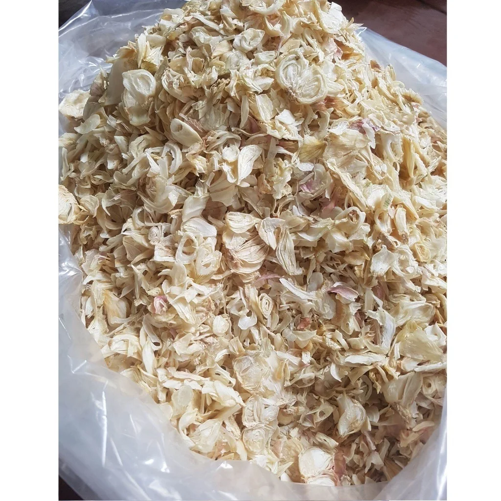 DRIED ONION FLAKE VIETNAMESE TYPE GOOD PRICE FOR FOOD INGRIDIENTS/VIETNAMESE SHALLOT FLAKE CHEAP PRICE HIGH QUALITY
