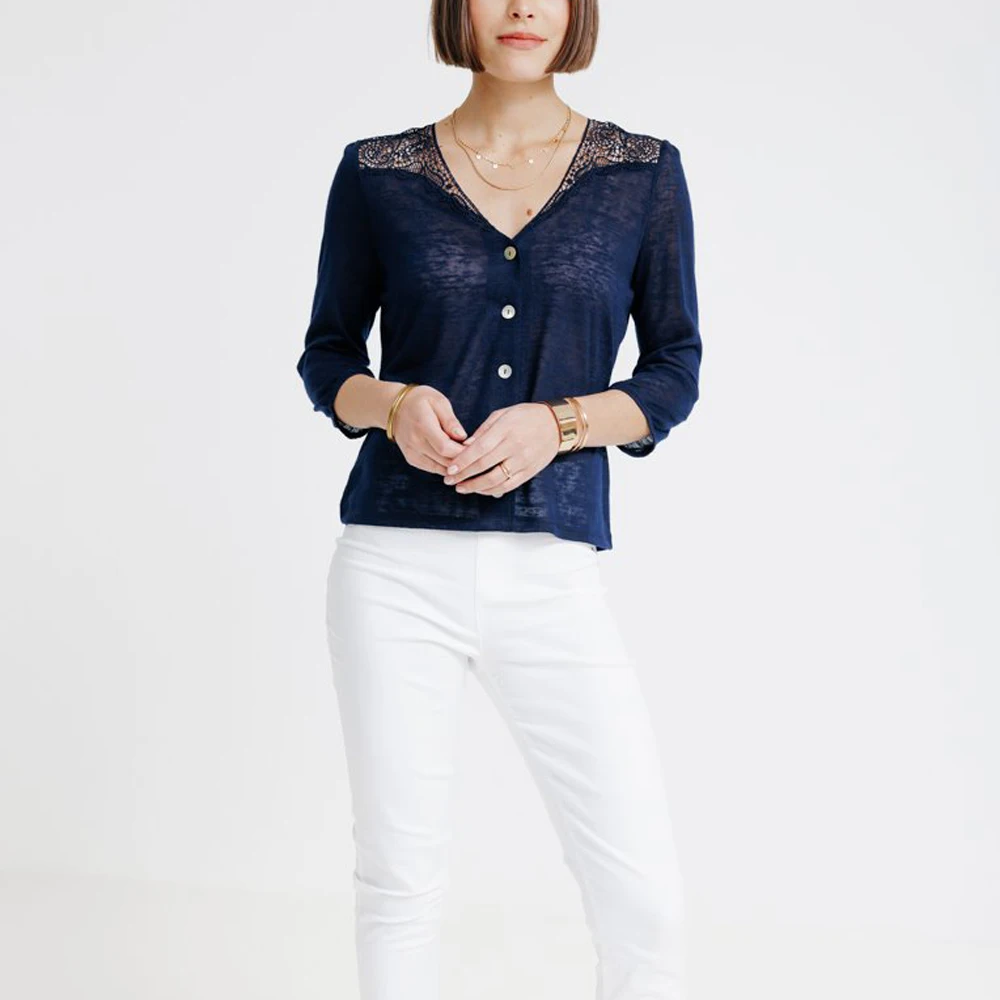 HDAT23015 Plain Slub Knit Button Closure Crochet V-neck Cardigan Ladies Openwork Sweater Make of Bunchy Yarn