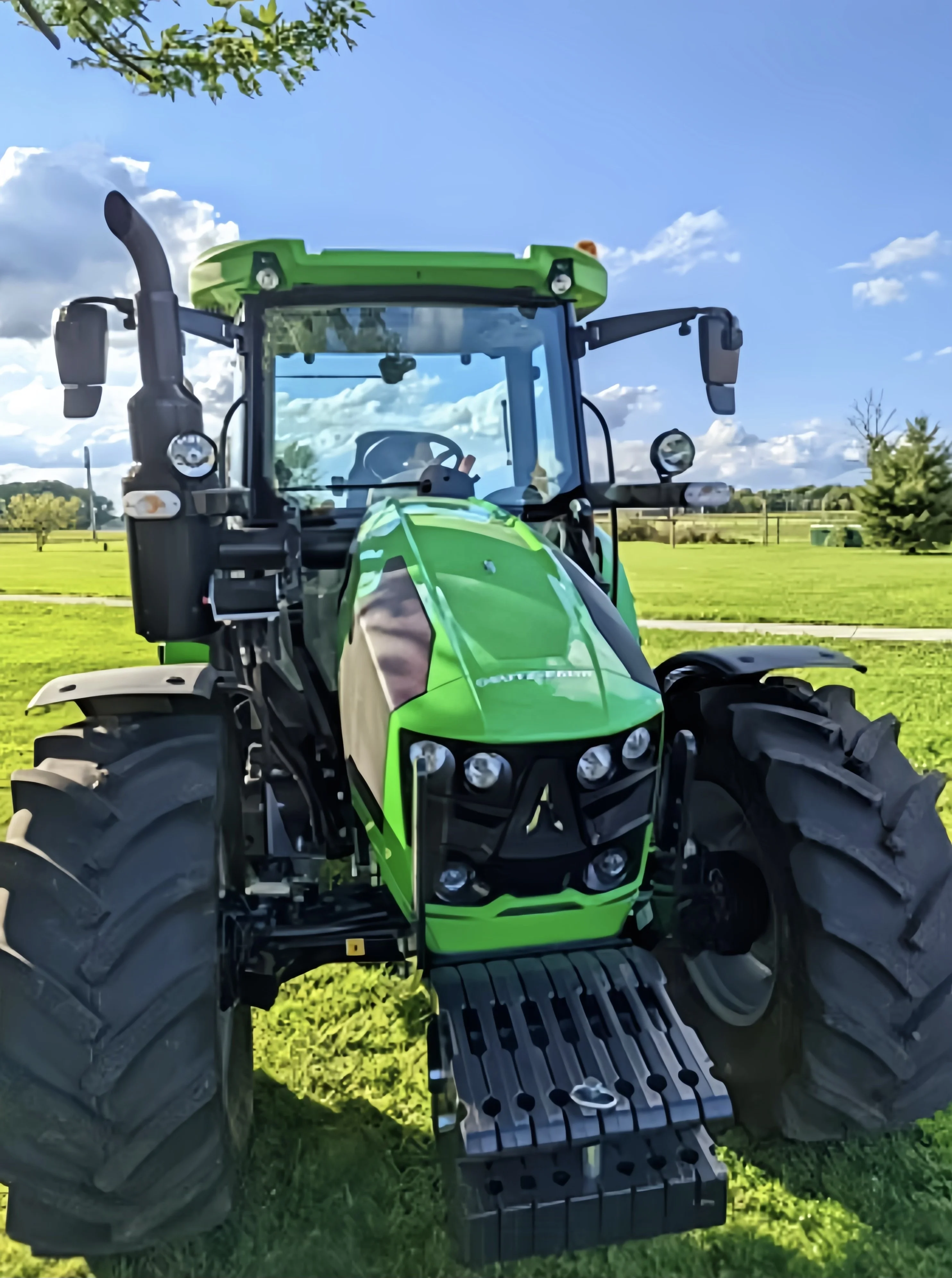 Excellent Condition Second Hand 2020 DEUTZ FAHR 5110G Agricultural Tractor Ready to Ship Worldwide