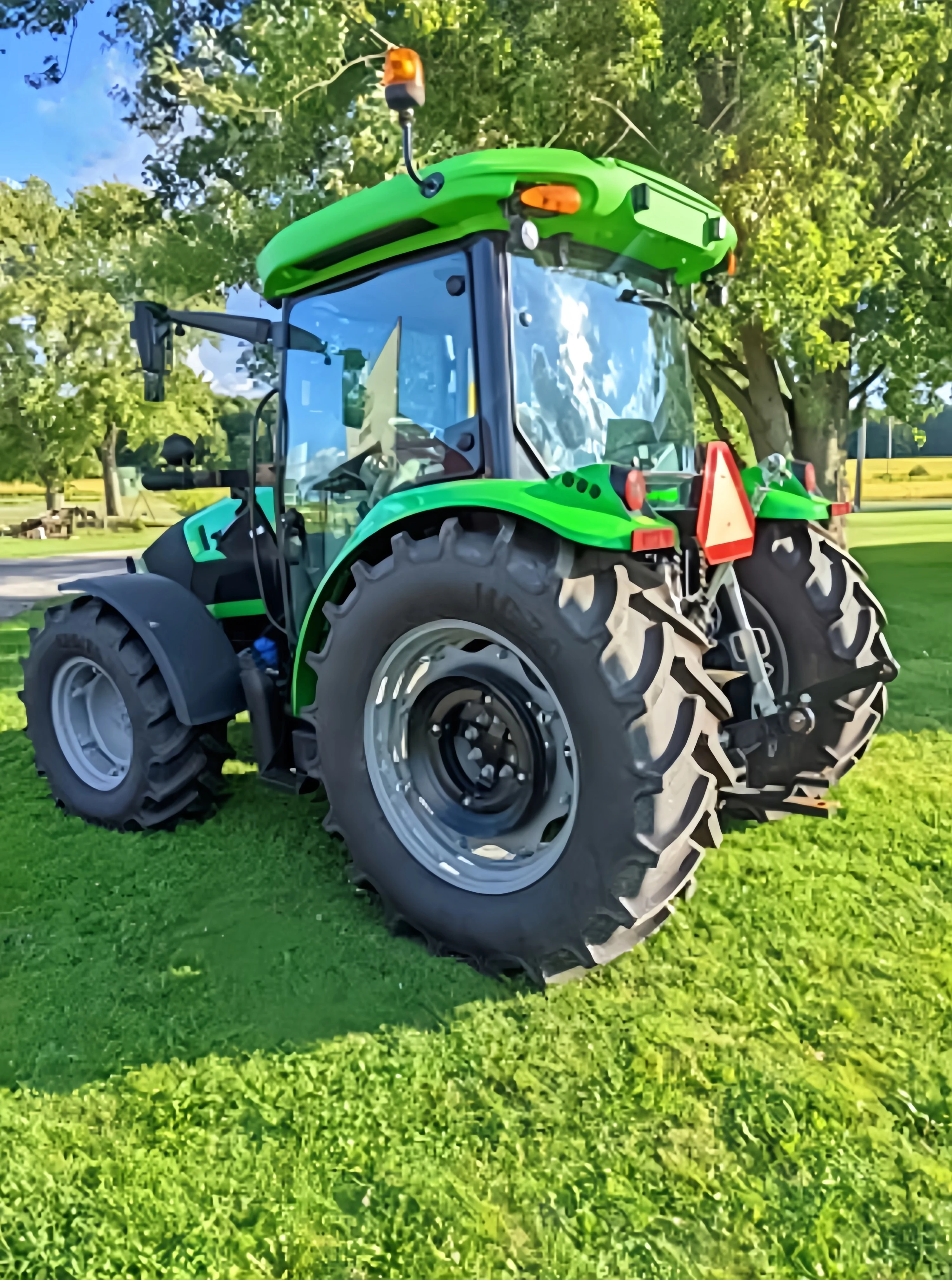 Excellent Condition Second Hand 2020 DEUTZ FAHR 5110G Agricultural Tractor Ready to Ship Worldwide