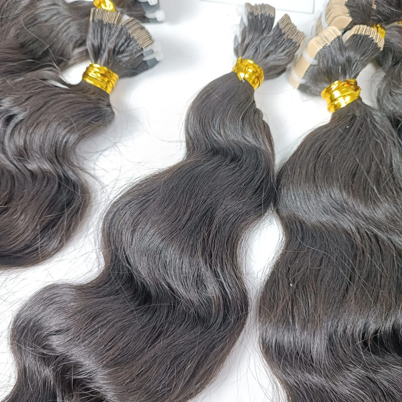 2024 Made in Vietnam High Quality Natural Wave Tape in Hair Extensions Smooth and Silky 8 to 32 Inches Human Hair Type