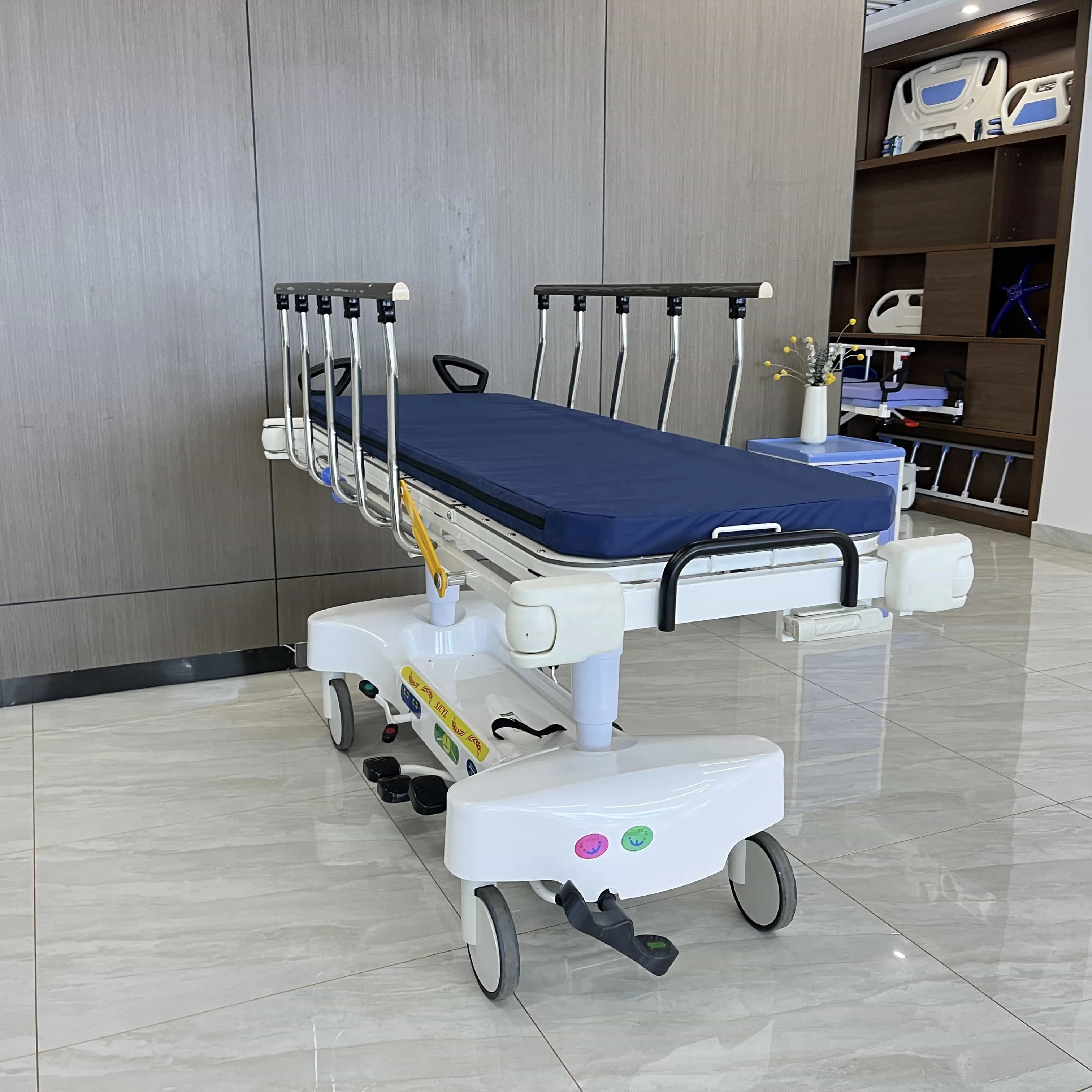 Hing Quality Professional Multifunctional Hospital Hydraulic Emergency Patient Transfer Bed with Direct Factory Wholesale Price