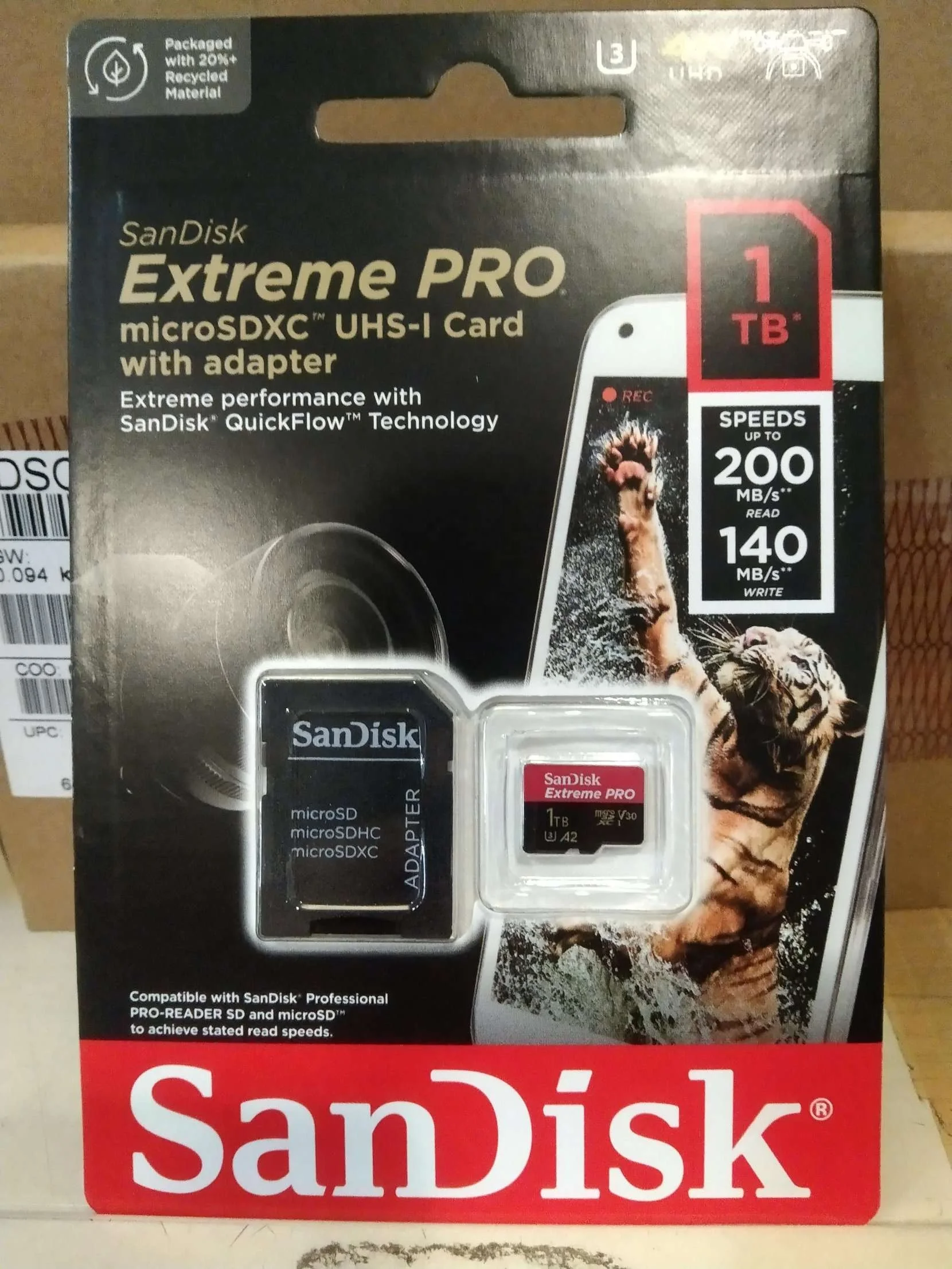 Карта памяти SanDisk 1 ТБ Extreme Pro с адаптером