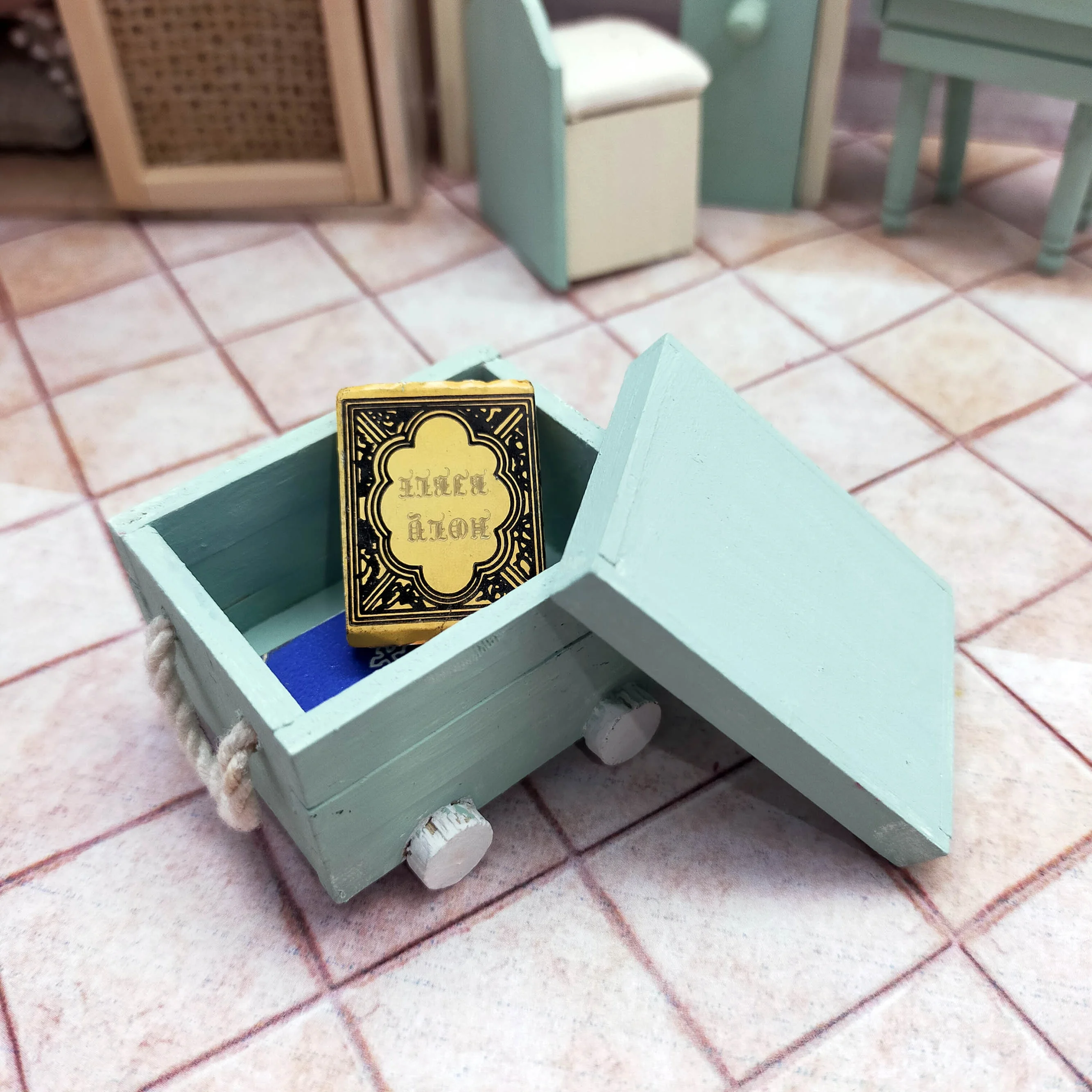 Miniature 2022 1:12 Dollhouse Unisex DIY Home Decor Setting with Wood and Resin Doll Furniture Toos