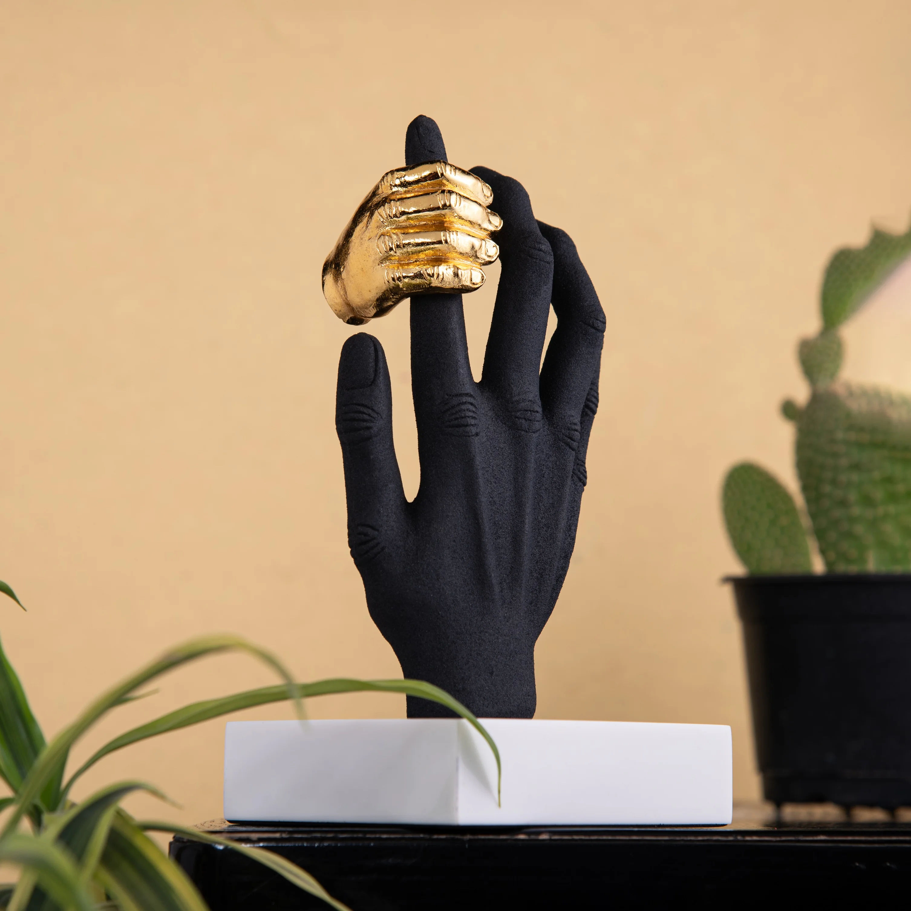 Modern Art Decor Aluminium Handcrafted home decor Statement Piece Table Decor Hand Casted Sculpture Family Black Man figurine