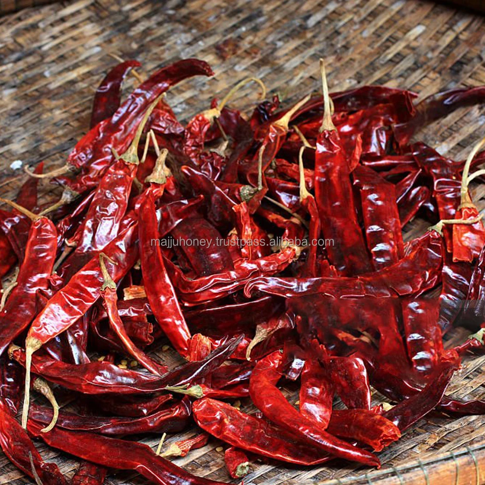 Хорошее качество Teja Red chilli со стеблем острый пряный в полипропиленовом мешке с ароматом и традиционным методом сушки из Индии