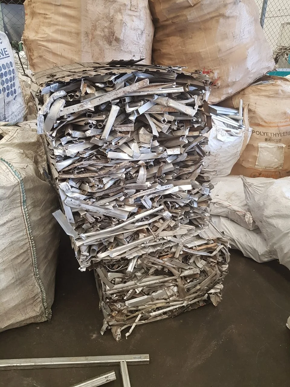 Hight Quality Aluminum Extrusion Scrap 99.99% Original Thailand