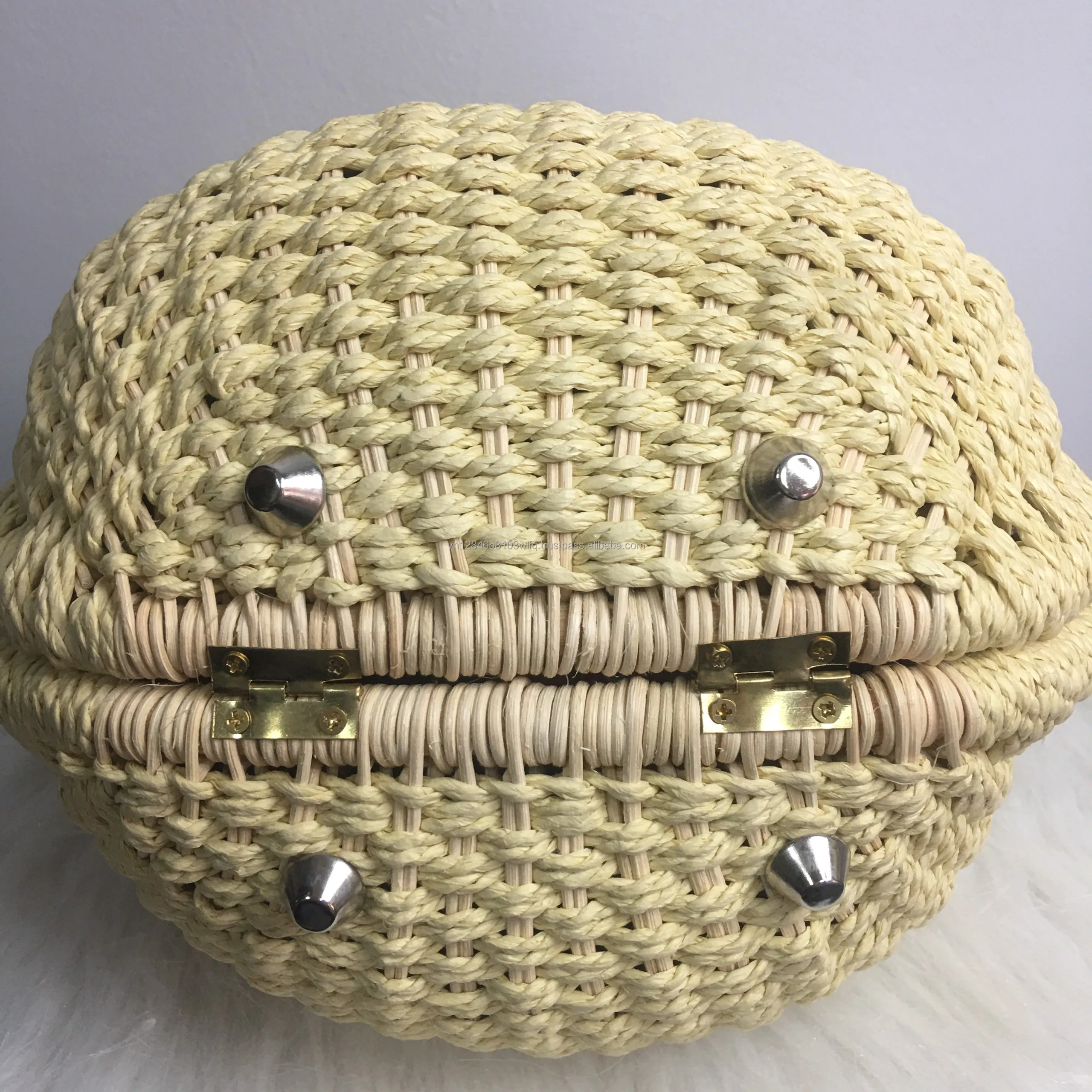 Eco friendly Clutch Bag for Woman Straw Handbag with Leather Magnet Made in Vietnam OEM ODM Fashionable Shoulder Bag Girls