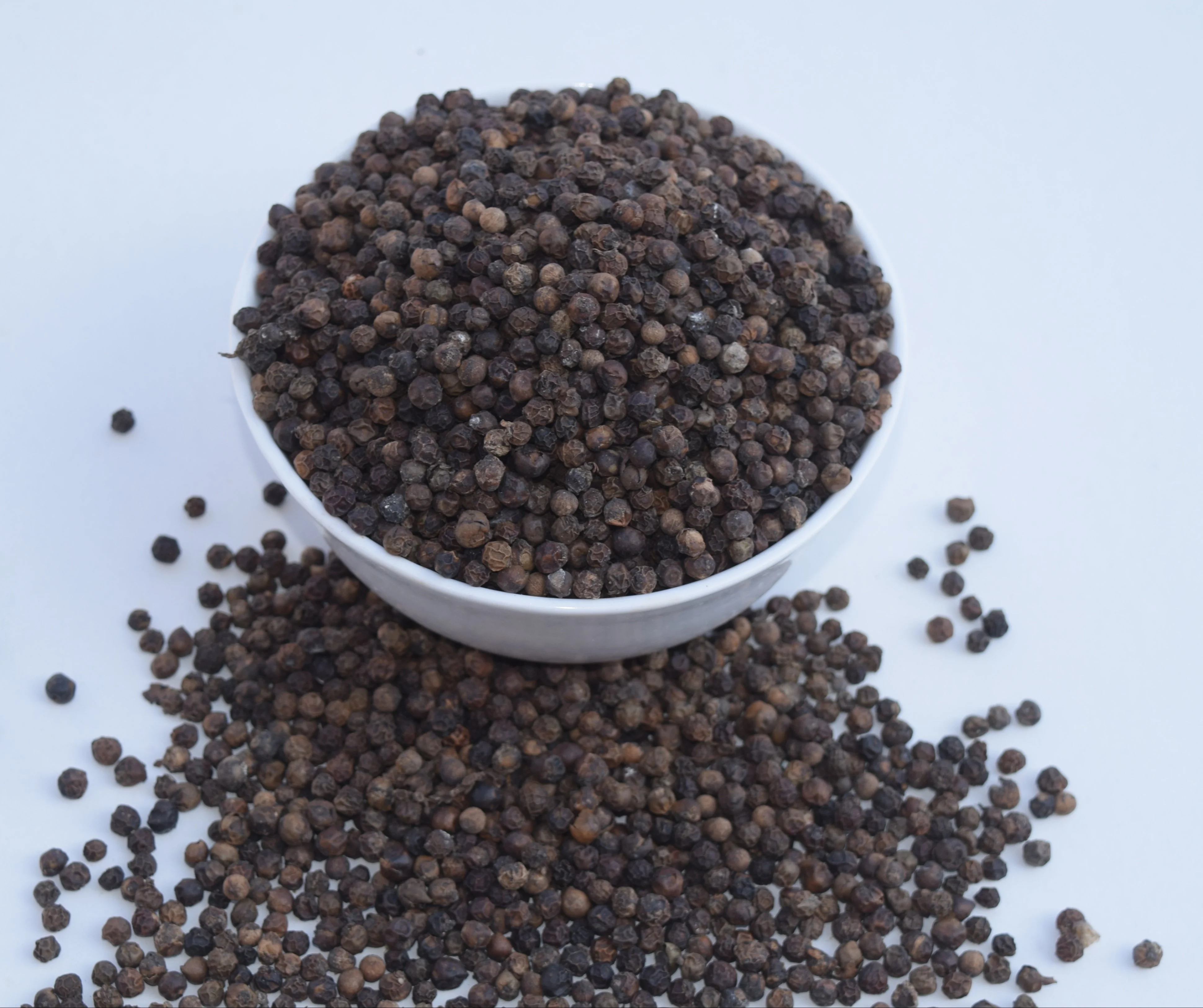 VIETNAM NATIVE Black Pepper/Poivre Noir Grain 500G/L 550G/L 570G/L CLEANED HANFIMEX WhatsApp 0084374074818 high quality hot