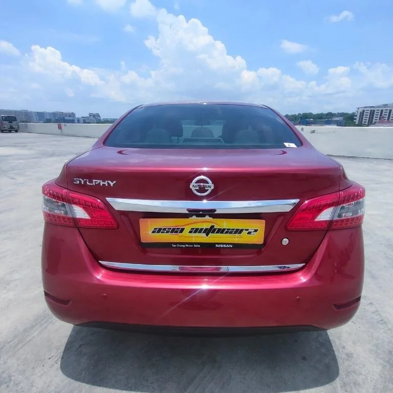 NISSAN SYLPHY седан с автомобильным бесключевым и выдвижным боковым зеркалом задний внутренний aircon использованием бензина