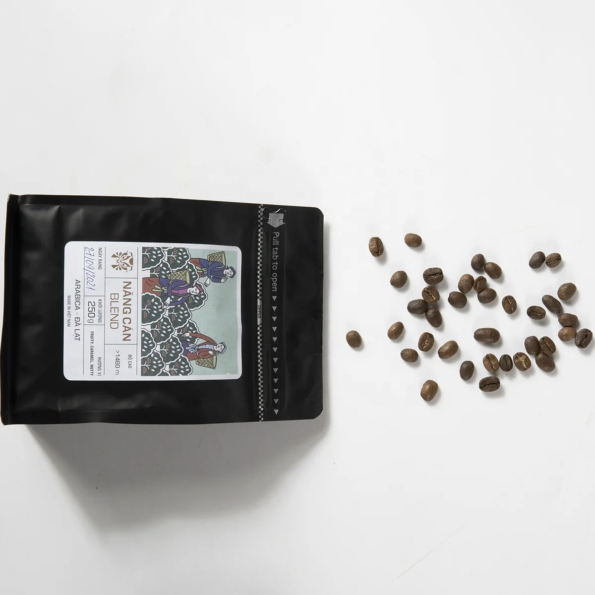 Кофе из жареных зерен с фруктовым, карамельным и ореховым вкусом, note Giong ang может смешивать средние и темные жарки