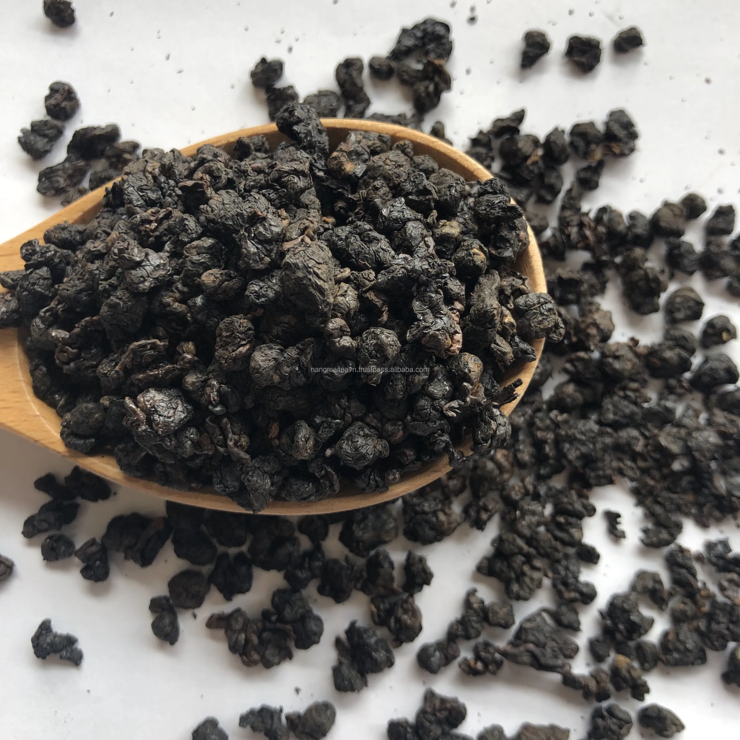 VIETNAMESE RED PEARL OOLONG TEA HEAVY ROASTED AMBER COLOR SMOOTH SWEET TASTE HAND PICKED MATERIALS FROM HIGH-MOUNTAIN