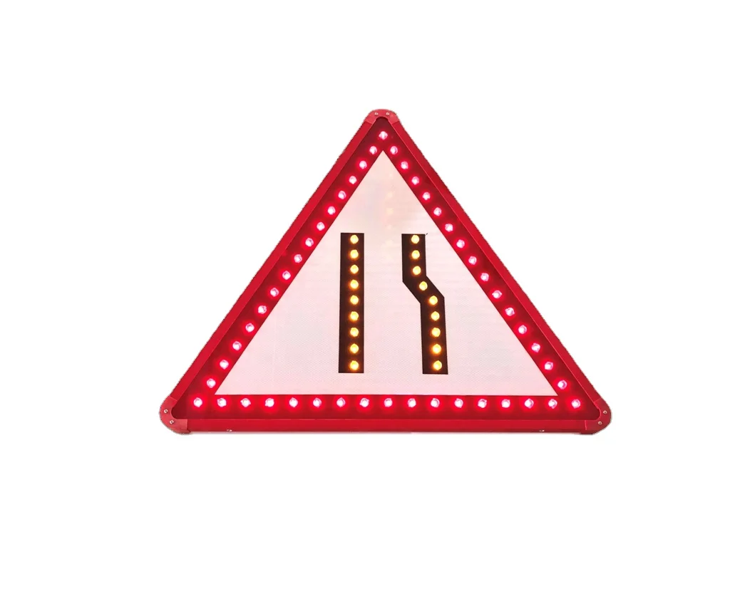 На солнечных батареях мощностью дорога сужается справа знаки