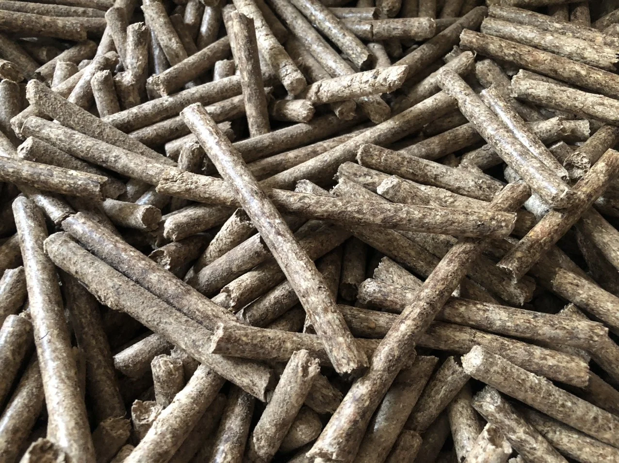 WOOD PELLETS and wood for heating fuel for sale trade Wood Pellets Vietnam Factory Best Price