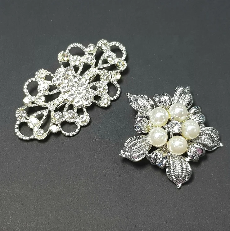 Latest Wholesale Colorful Crystal Rhinestone Crown Wedding Jewellery Brooch