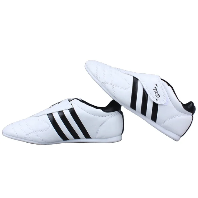 Wholesale Cheap Price Customized Your Logo Design Martial Art Outsole Material Kung Fu MMA Taekwondo Training Shoes