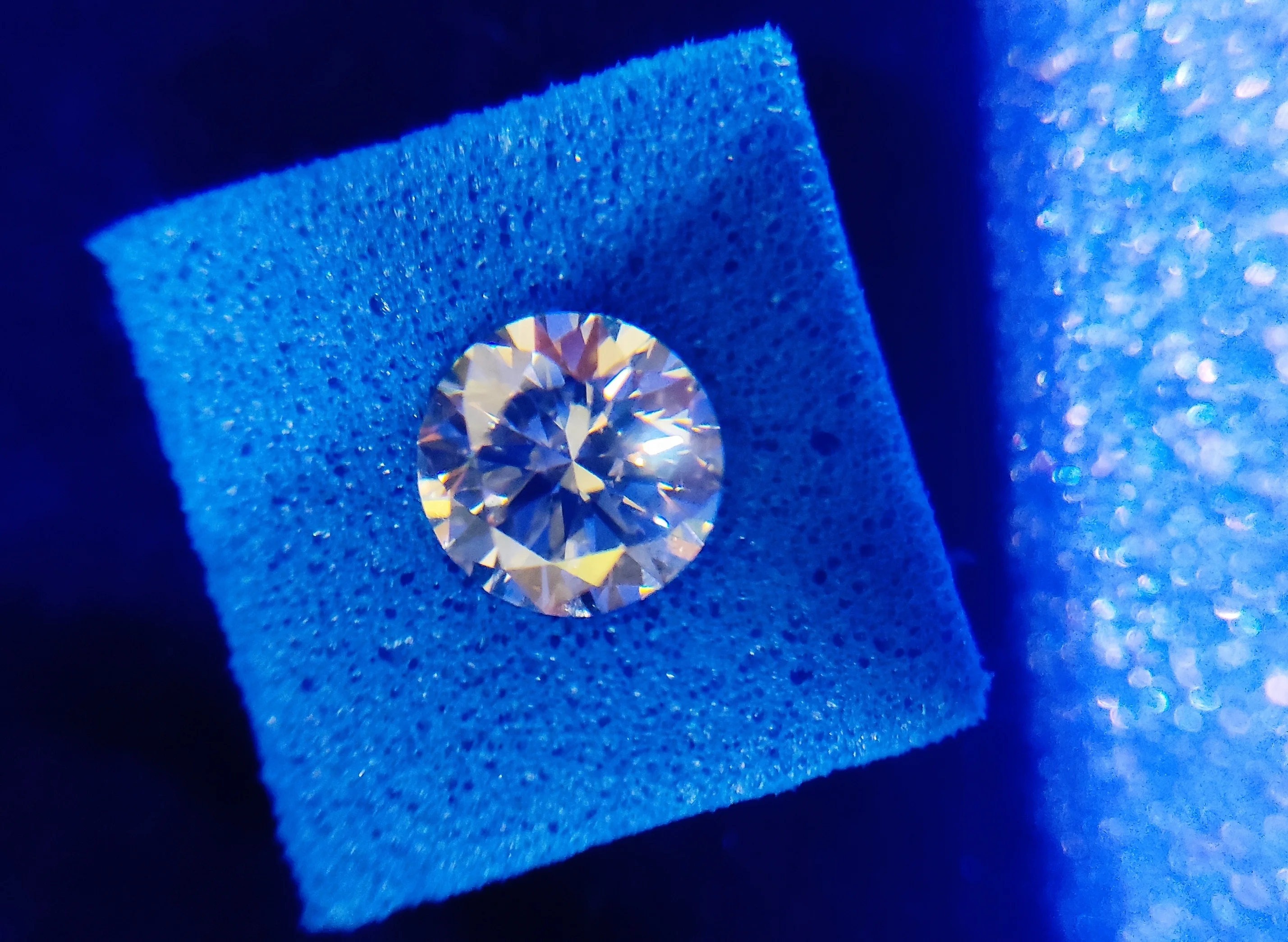 Оптовая продажа белый сердечно-сосудистых заболеваний выращенные лабораторно алмазы 0 01-3ct реальные IGI сертификат HPHT синтетические бриллианты россыпью VVS-SI четкость цена