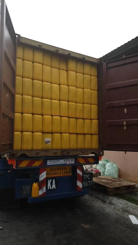 Malaysian Pure Vegetable Cooking Oil Sakina