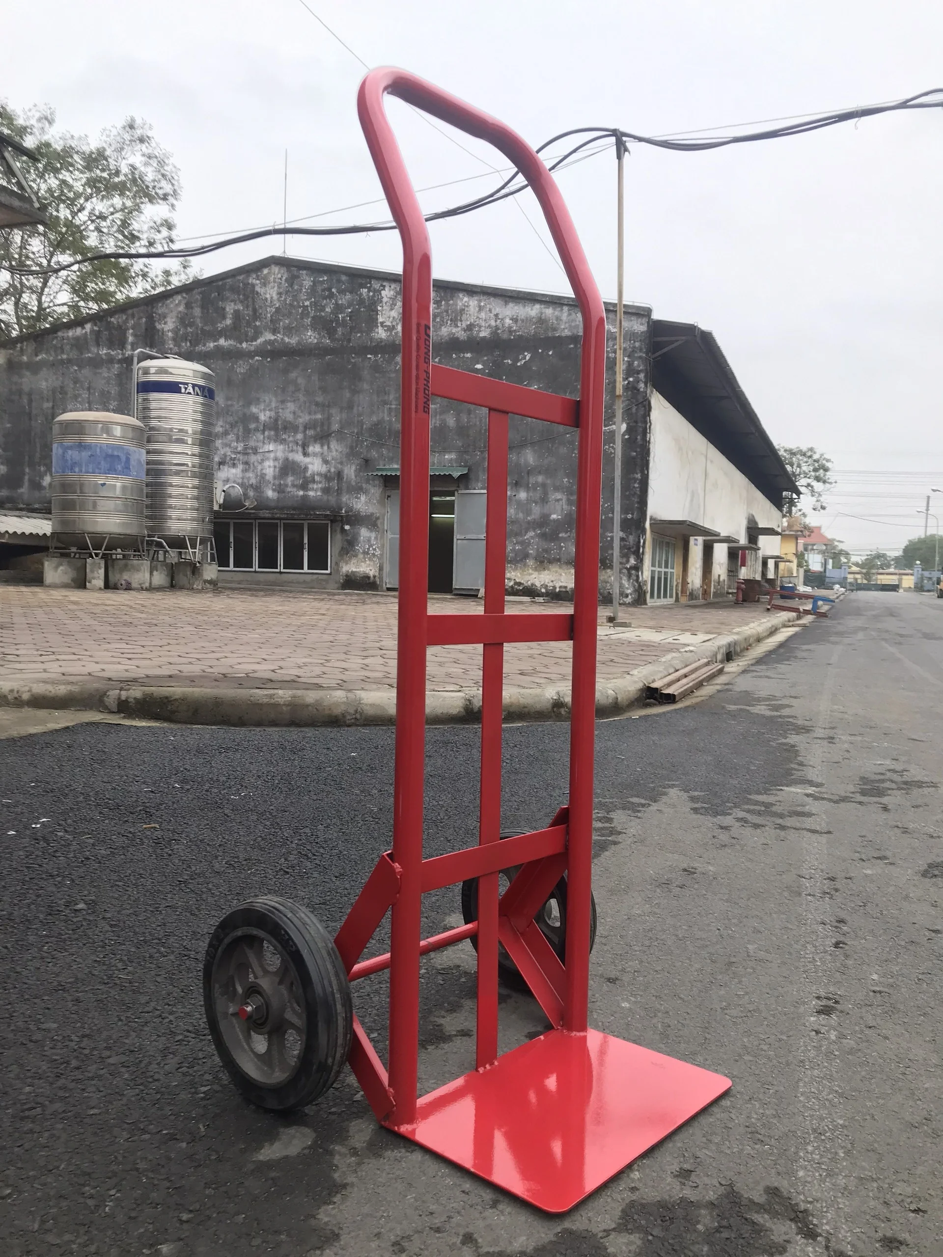 For sales manufacture direct in Vietnam hand truck trolley 300kg solid wheel stainless for carrying goods red color painting