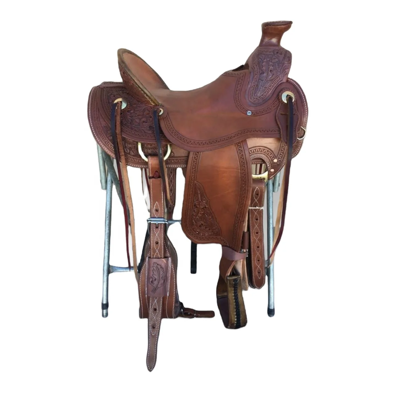 New Ranch Cowboy Western Saddle in Natural Genuine Leather Curved Design Handmade Cowboy Style Leather Saddle Treeless Saddle