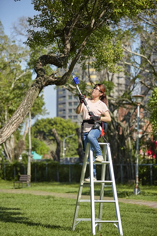 4.2 meter tree limbs tractor mounted long reach pole electric telescopic outdoor electric pole chain saw