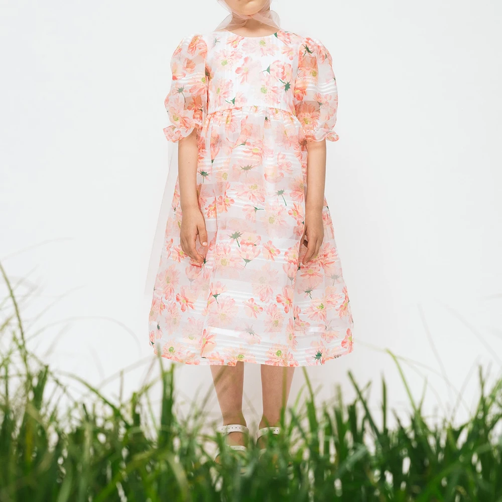 Wholesale OEM summer infant baby girls smocking dresses hot sale vintage casual ruffles hand smocked toddler girls dresses