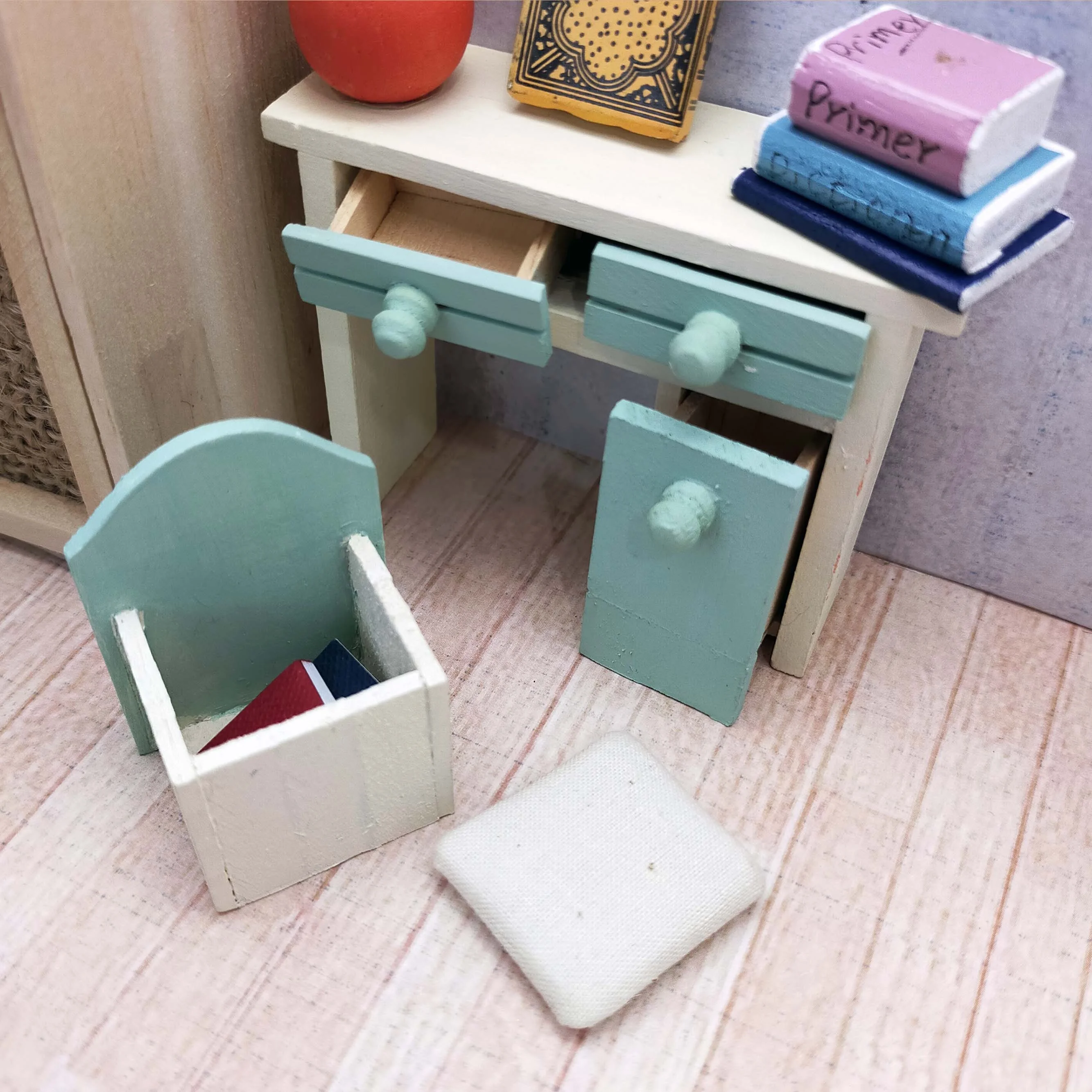 Miniature 2022 1:12 Dollhouse Unisex DIY Home Decor Setting with Wood and Resin Doll Furniture Toos